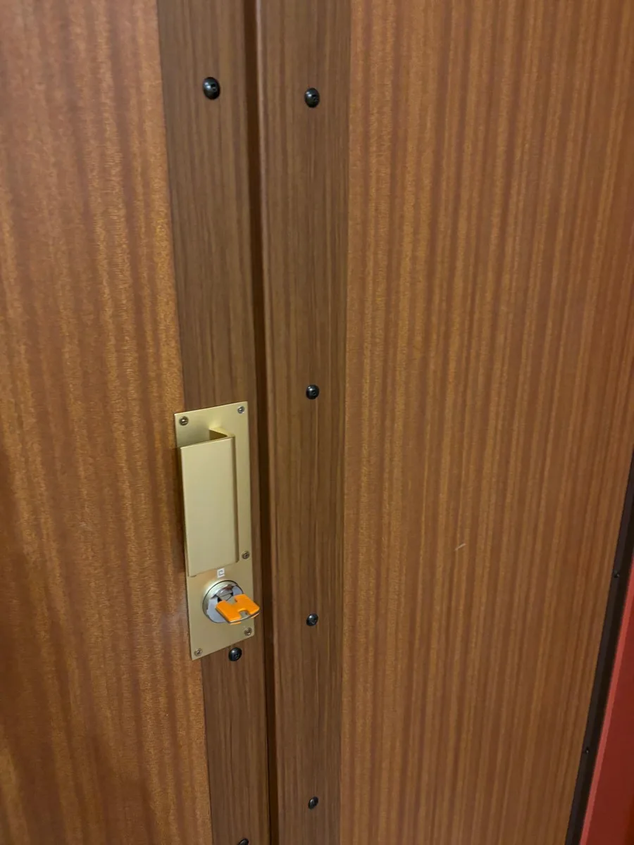 Blindage de porte avec cylindre débrayable par AMG Serrurerie