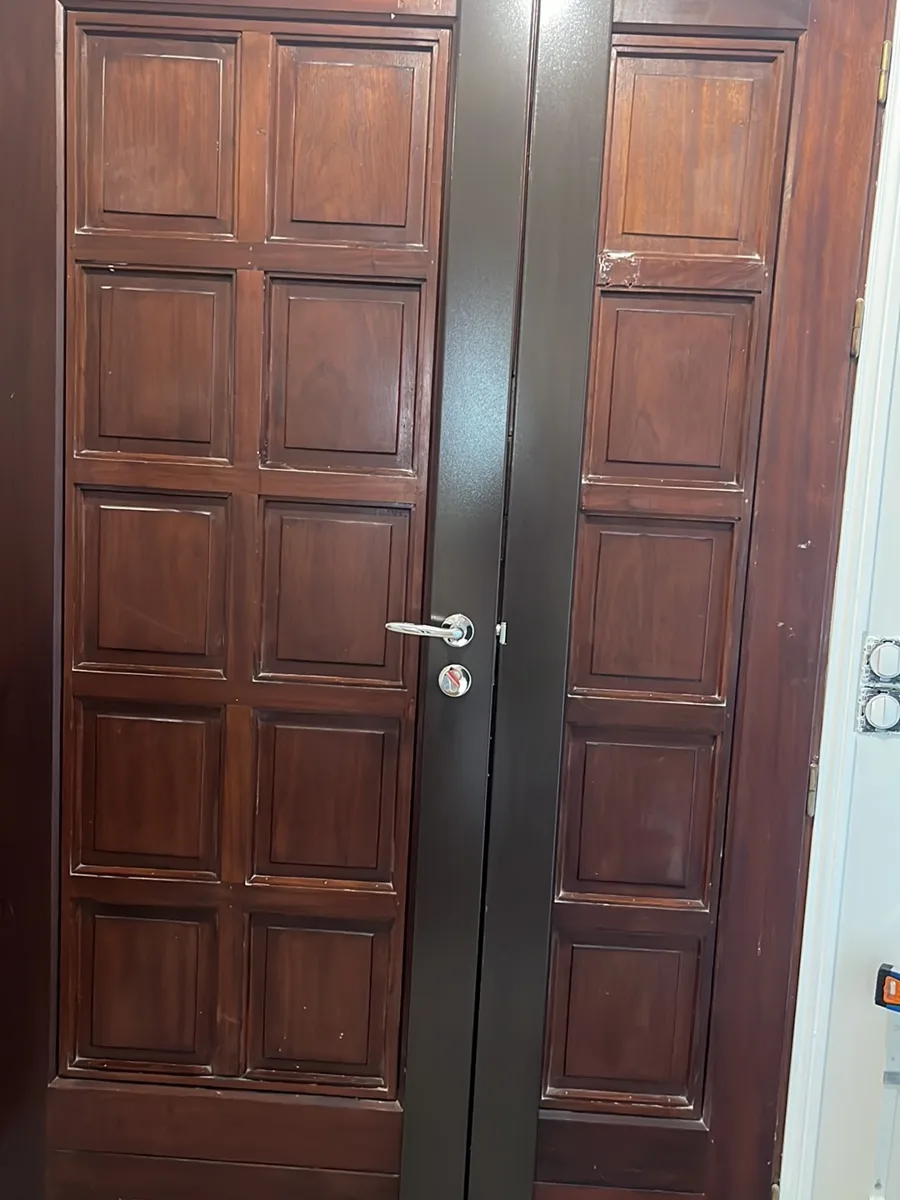 Porte blindée à serrure multipoints, deux cylindres Valente par AMG Serrurerie