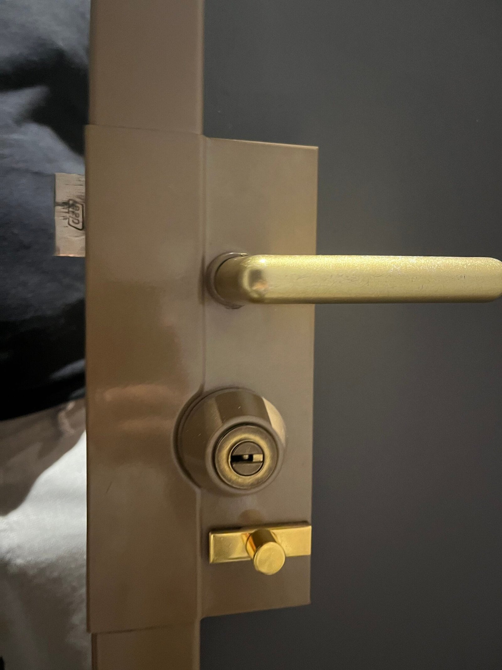 Tout savoir sur les prestations et tarifs d'un serrurier : Guide complet 2025 Par Iron Métal